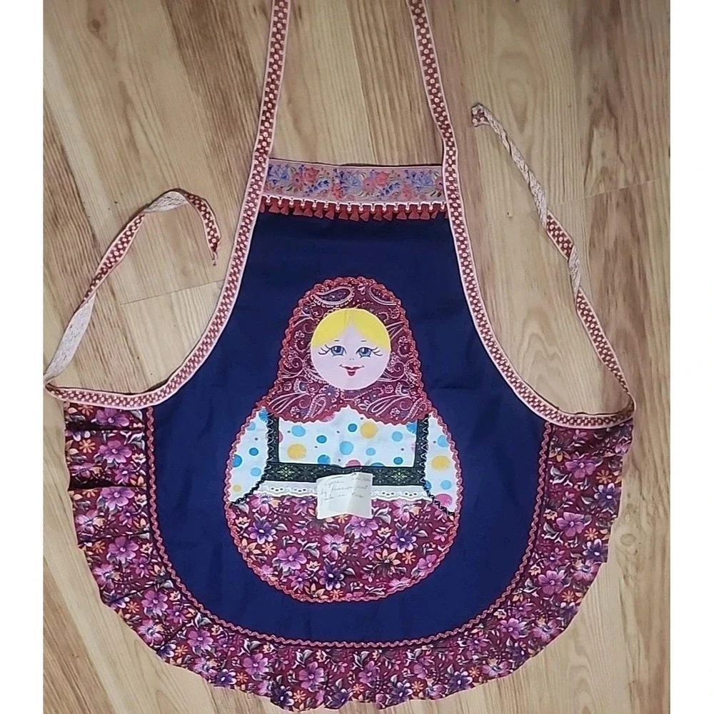 VTG Russian Nesting Doll Bib‎ Apron Handmade By Russian Peasant Girls In Moscow